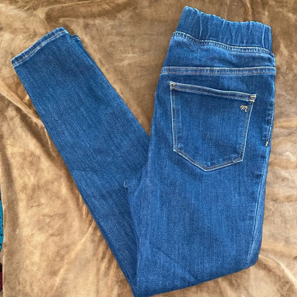 Madewell Denim - Madewell pull on denim jeans